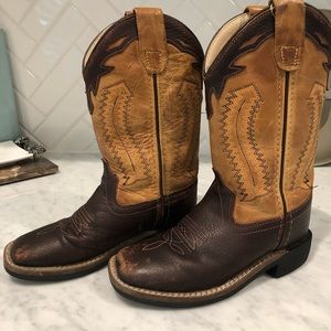**Great Condition!!** Old West boy boots